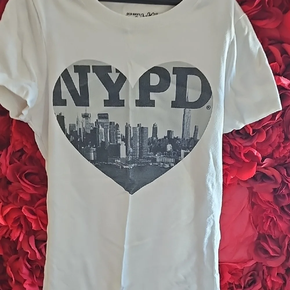 Old Navy Girls White NYPD Heart Graphic T-Shirt Size XSmall